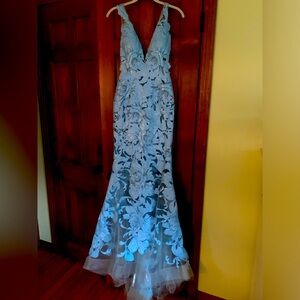 Stunning floral appliqué prom dress